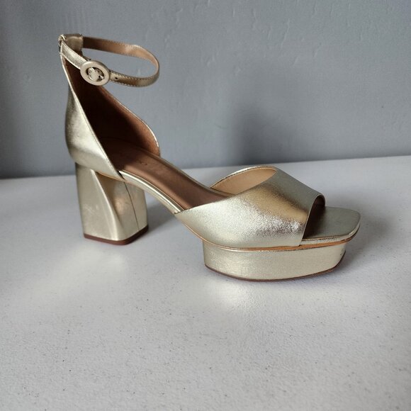 Bernardo Platform Sandals "LIKE NEW" - Picture 11 of 16